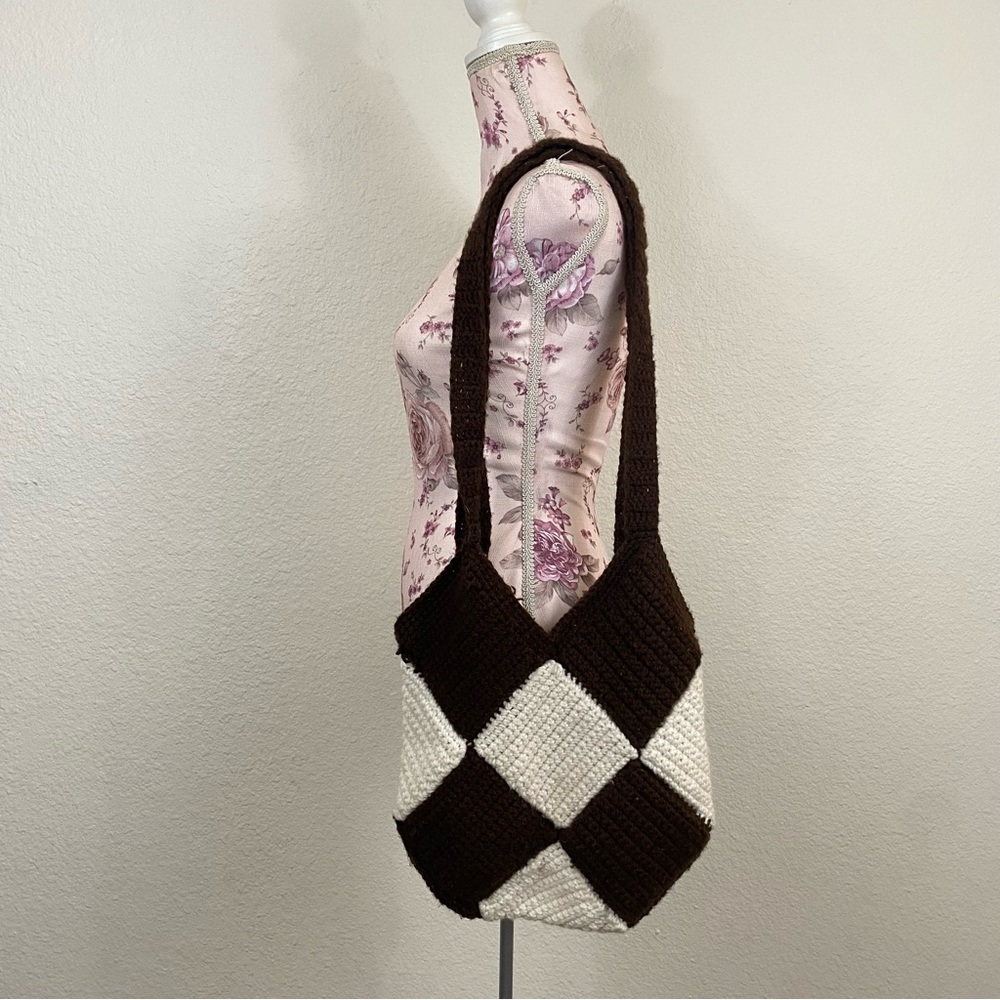 Handmade Crochet Brow/Off-White Checker Shoulder Bag